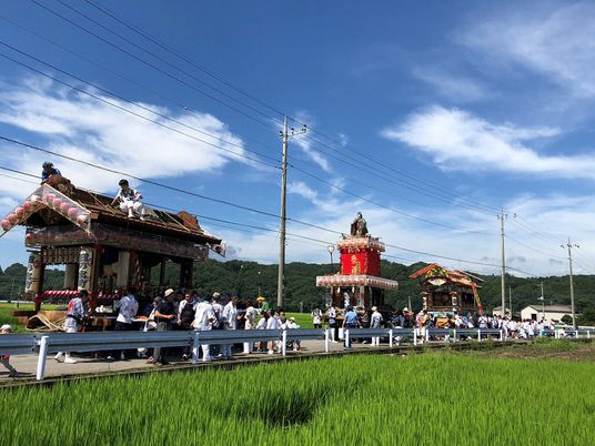 楡木大杉神社の夏祭り