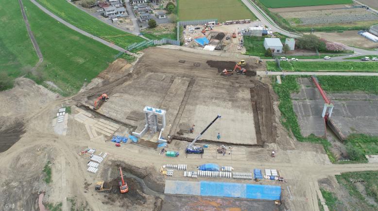 建設中の石川排水機場の写真