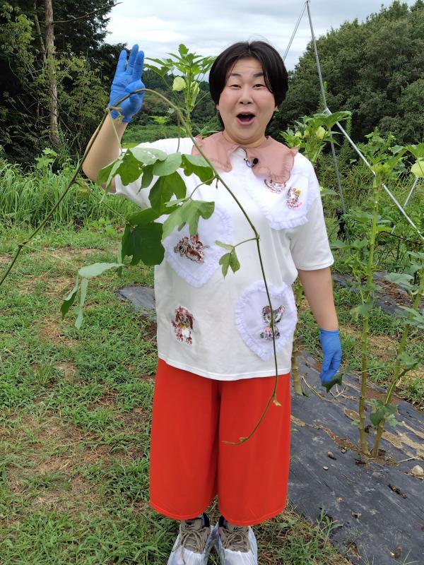 大島さんと蛇と間違えたツタ