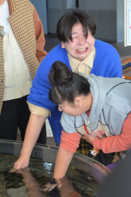 ドクターフィッシュに大絶叫の大島さん