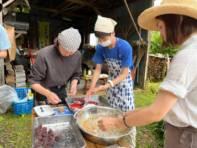 饅頭づくり