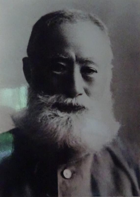 山田英夫