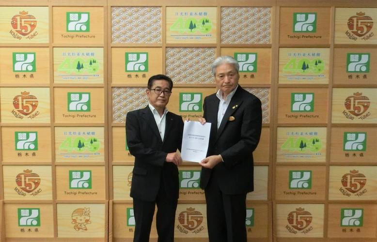 提言書手交