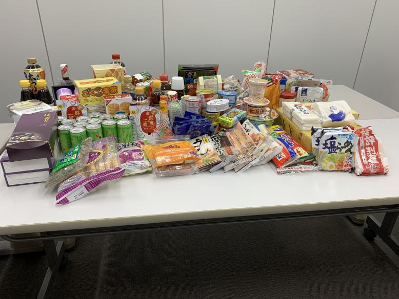 県庁フードドライブで受け入れた食料品の写真