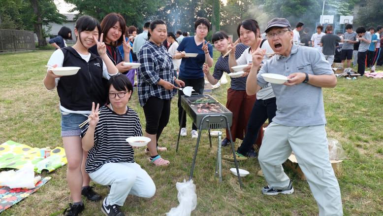 おいしい料理をみんなで食べて盛り上がりました