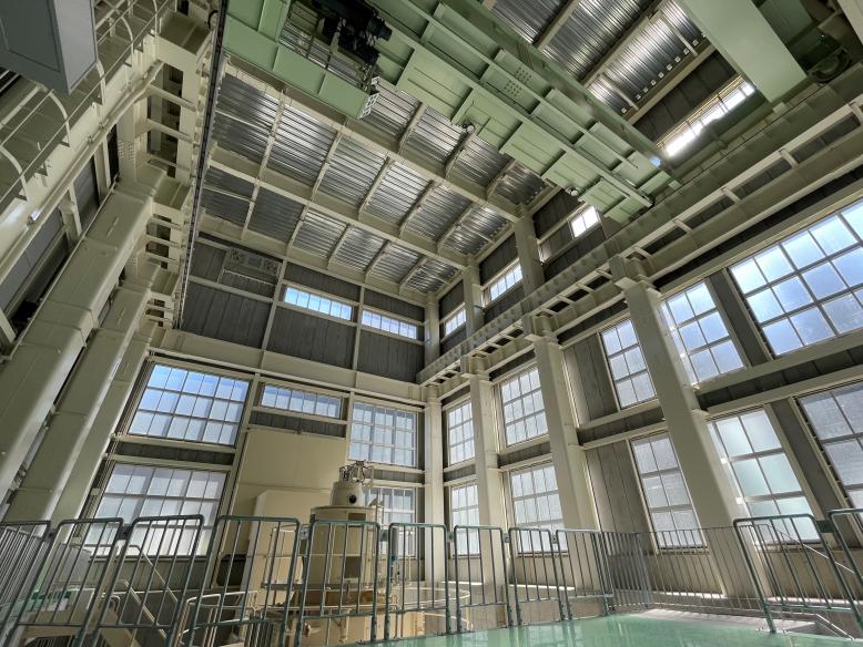発電所建屋内部