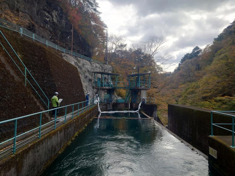 オイルフェンス設置状況2