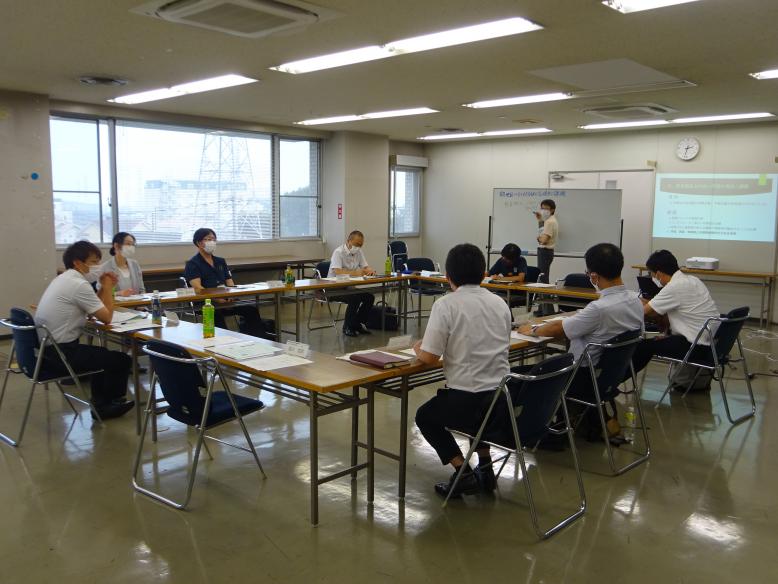 写真：第1回ふれあい学習推進会議の様子