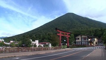 写真：男体山・中禅寺湖